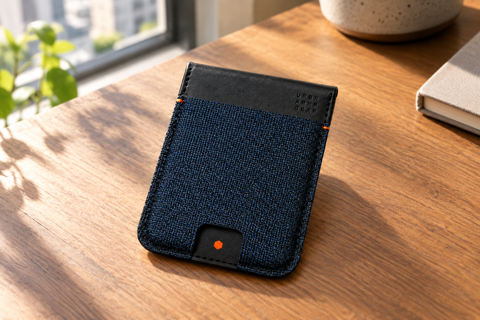 UAG 都會款磁吸卡夾選購指南:MagSafe 相容性、RFID 與悠遊卡感應注意事項